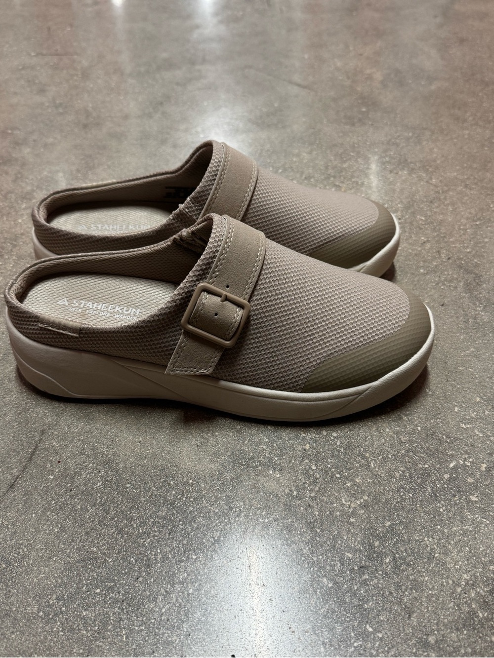 Staheekum Women's Beige Slip-On Breathable Cushioned Footbed Shoe Size 6